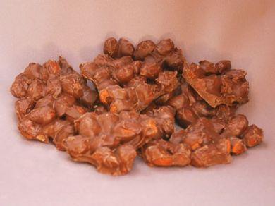 HANDMADE ALMOND BARK