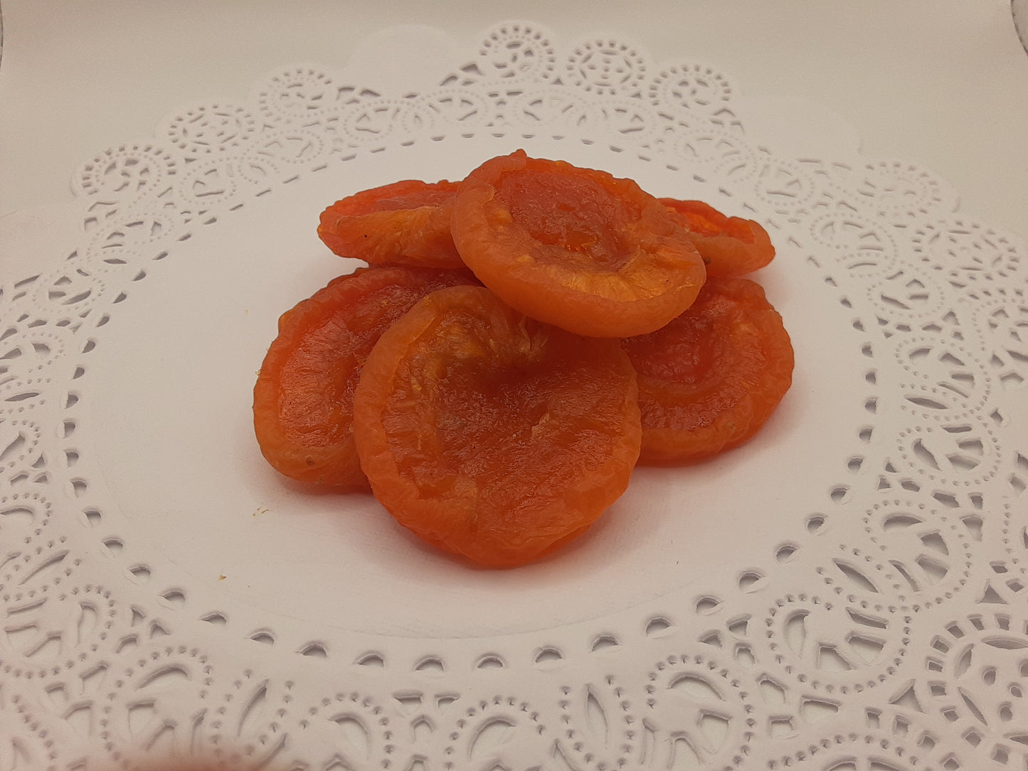 DRIED MOORPARK APRICOTS